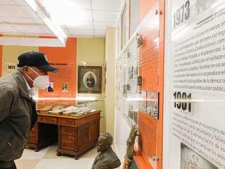 Exposición sala museo LEB