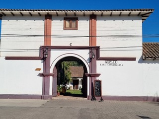 Fachada Museo Lircunlauta