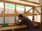 Laboratorio de análisis preliminar. Estudiando los meteoritos encontrados luego de una campaña de búsqueda en el desierto de Atacama.