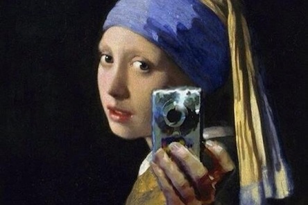 #museumselfie