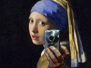 #museumselfie